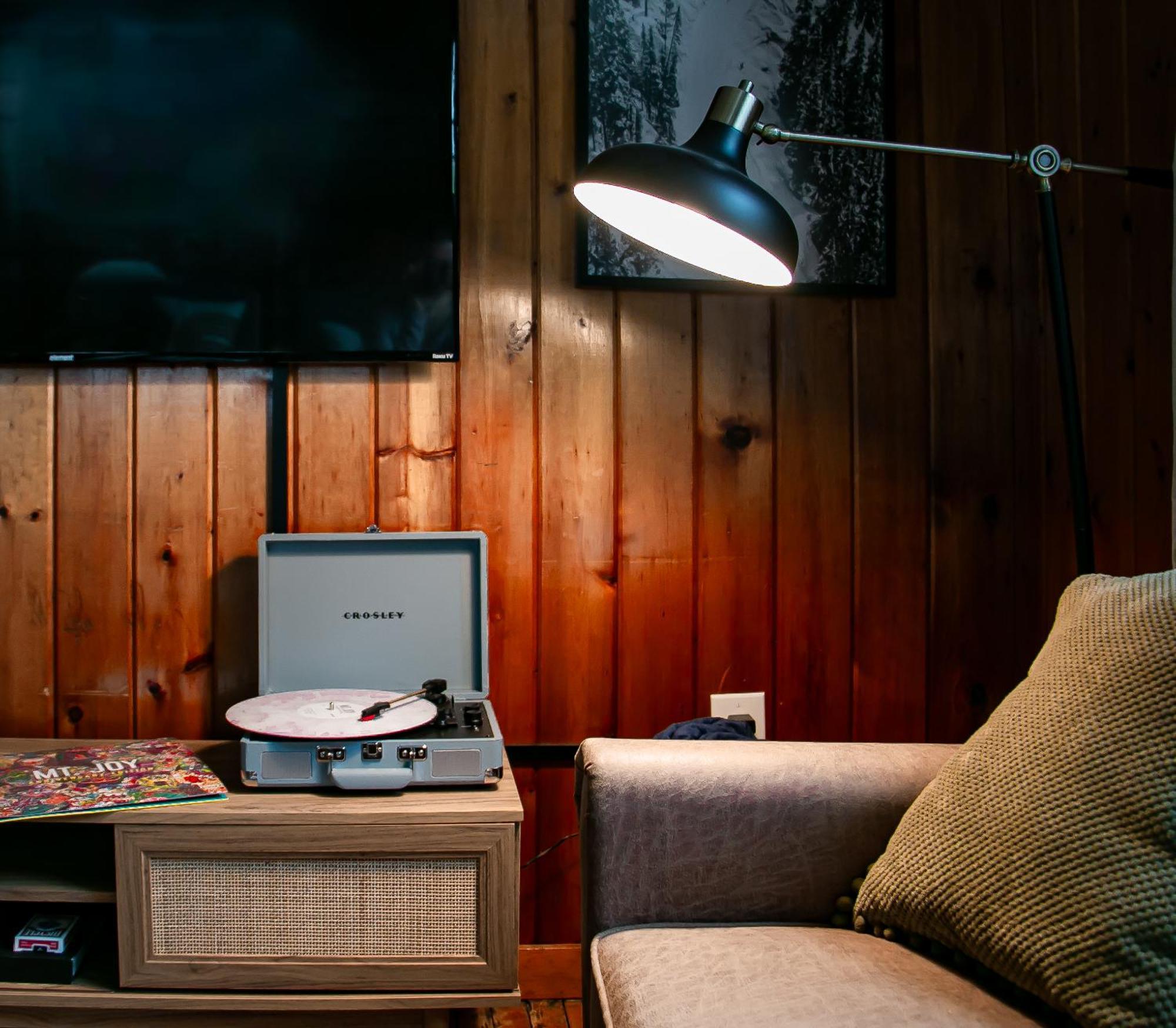 Birch House: Cozy Cabin 5 Min From Okemo Λάντλοου Εξωτερικό φωτογραφία